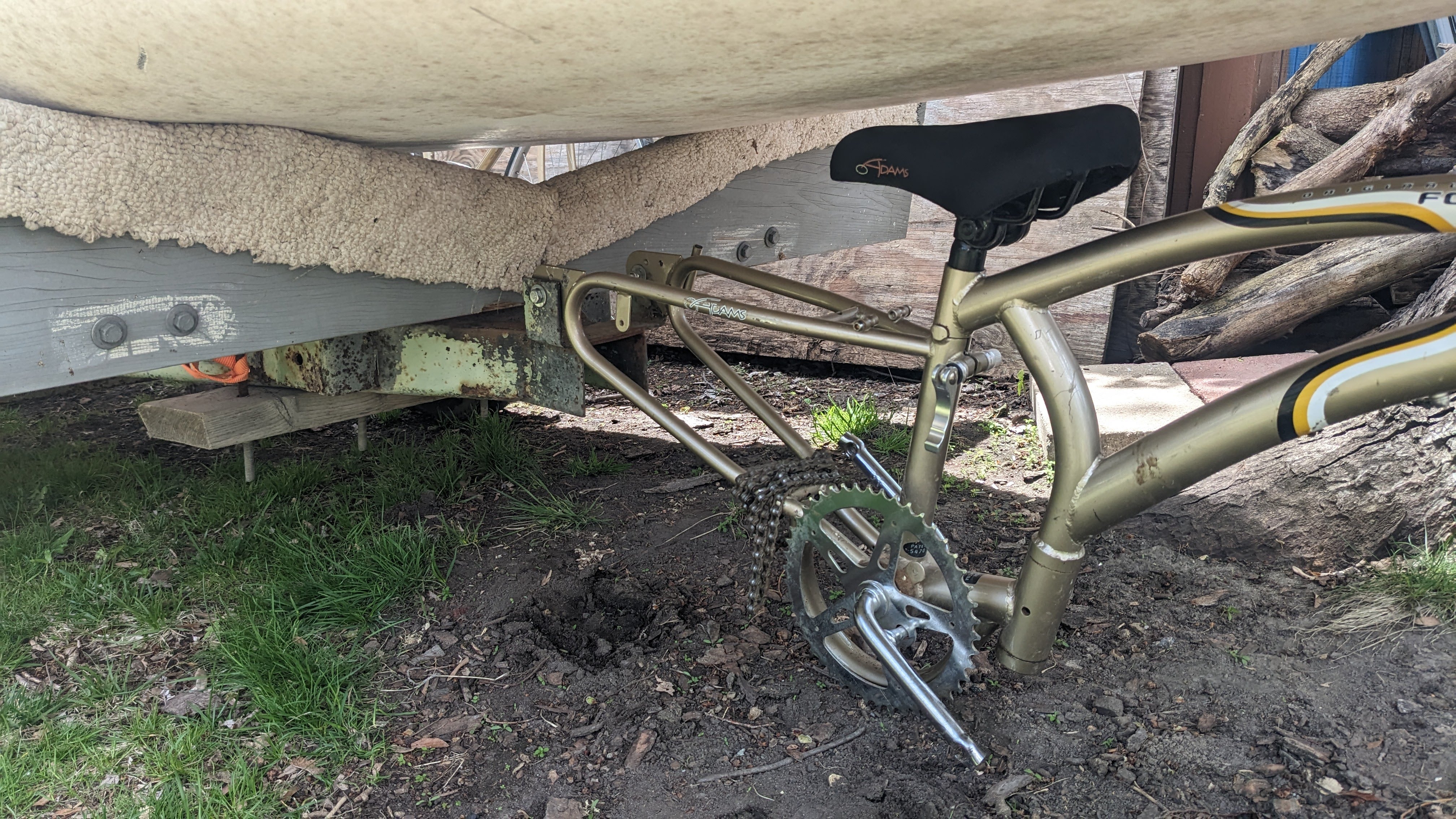 tow-behind trailer attached to trailer tongue